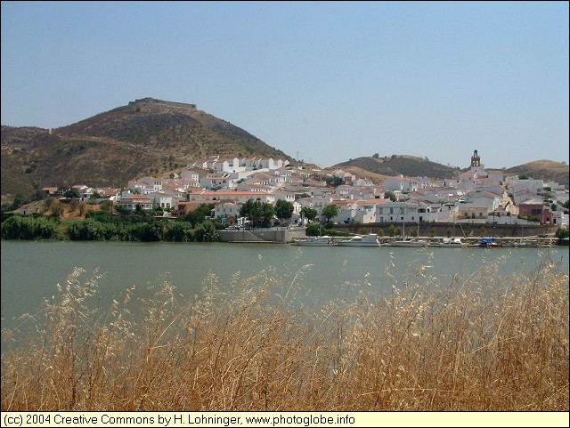 Sanlucar de Guadiana seen from Alcoutim