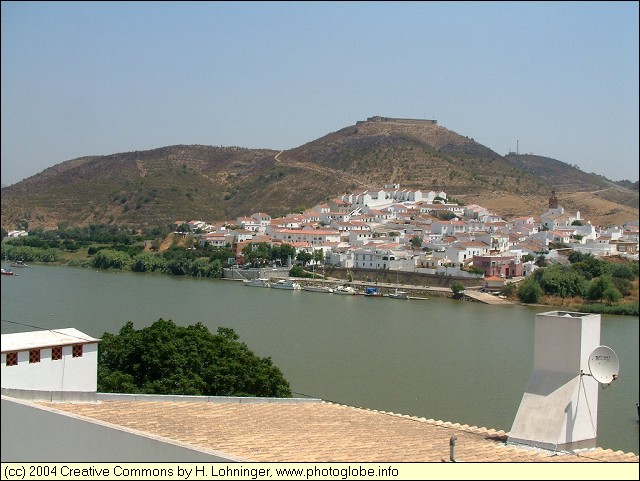 Sanlucar de Guadiana seen from Alcoutim