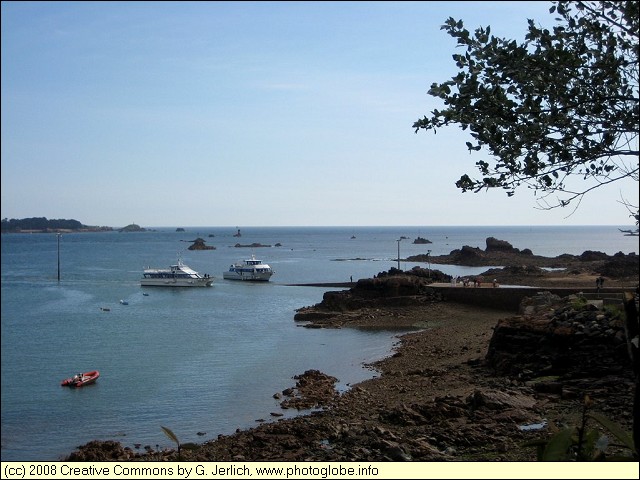 Arrival of the boats