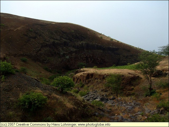 Crater between Patim and Salto
