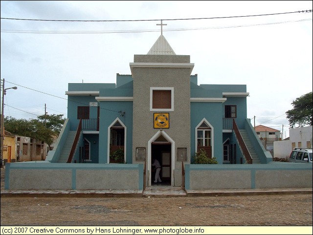 Igreja Nazarena in Espargos