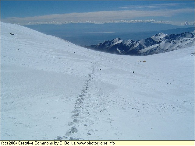 On the Way to the Ollada Glacier