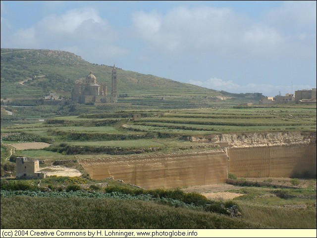 Ta'Pinu seen from San Dimitri