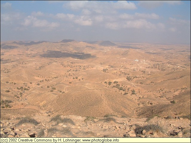 Valley above Beni Zelten and Tounine