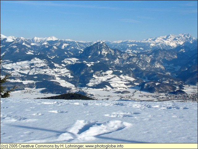 Totes Gebirge, Rinnkogel and Dachstein Seen from Rossfeld