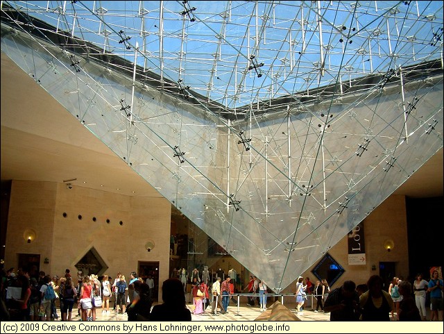Inverted Pyramid (Carrousel du Louvre)