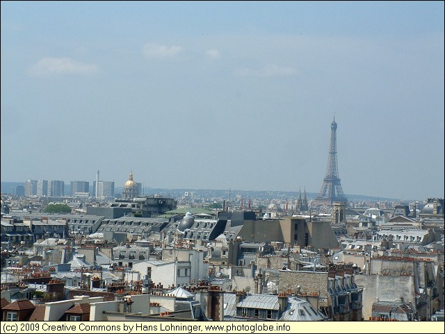Eiffel Tower seen from Centre Pompidou